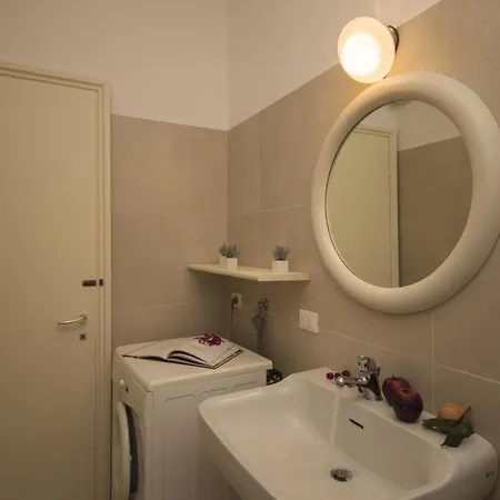 Rododendro Rosso - Happy Ispra