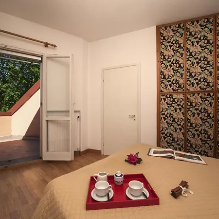 Rododendro Rosso - Happy * Ispra