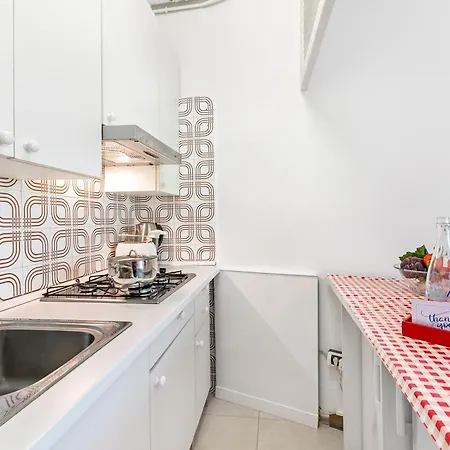 Rododendro Rosso - Happy Apartment Ispra