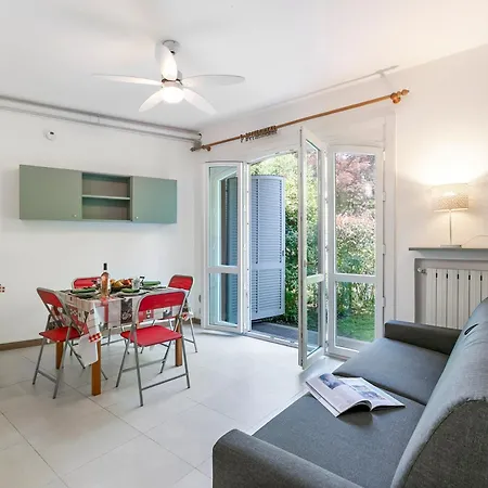 Rododendro Rosso: Duplex With Pool, Tennis And Bbq - Happy Ispra
