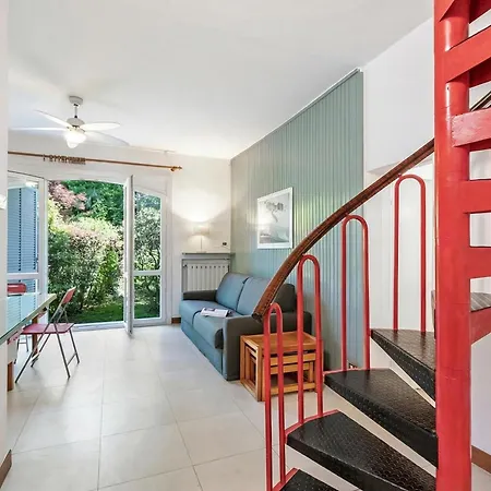 Rododendro Rosso: Duplex With Pool, Tennis And Bbq - Happy * Ispra