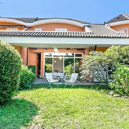 Rododendro Rosso: Duplex With Pool, Tennis And Bbq - Happy *