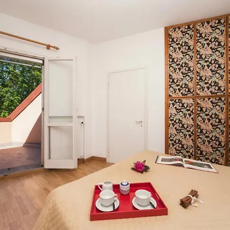Rododendro Rosso: Duplex With Pool, Tennis And Bbq - Happy