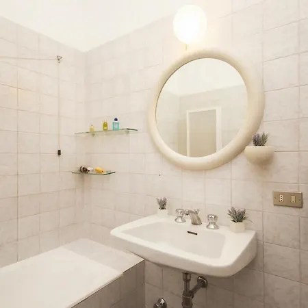 Apartment Rododendro Rosso: Duplex With Pool, Tennis And Bbq - Happy Ispra