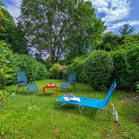 Rododendro Rosso: Duplex With Pool, Tennis And Bbq - Happy Apartment Ispra