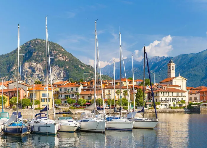 Rododendro Rosso - Happy Apartmán Ispra