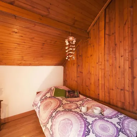 Rododendro Rosso - Happy Apartament Ispra